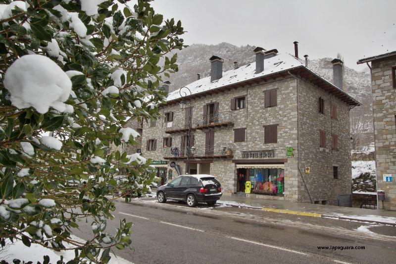 Apartaments la Peguera Bohí Extérieur photo